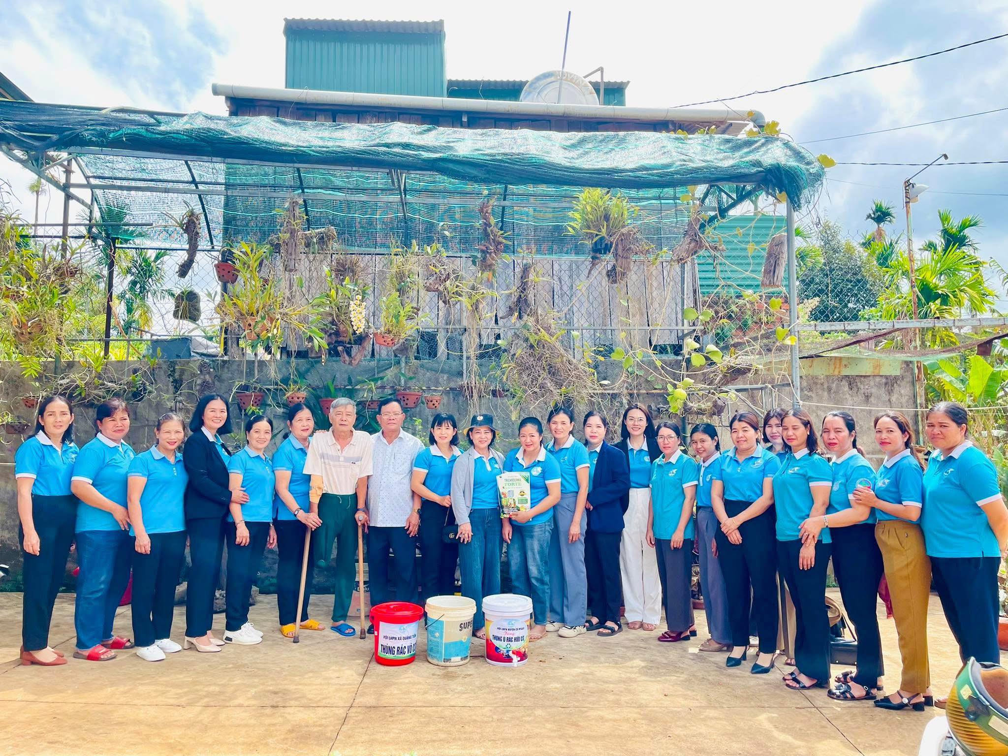 RA MẮT MÔ HÌNH “Ủ RÁC THÀNH PHÂN HỮU CƠ” TẠI XÃ QUẢNG TIẾN&nbsp;